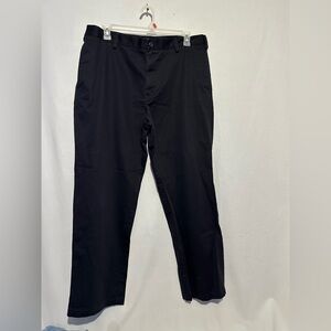 IZOD Men’s Black Chino Pants Straight Leg Size 40x32